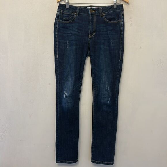 CAbi Straight Jeans with Distressed Details Size 6 EUC - Picture 2 of 9